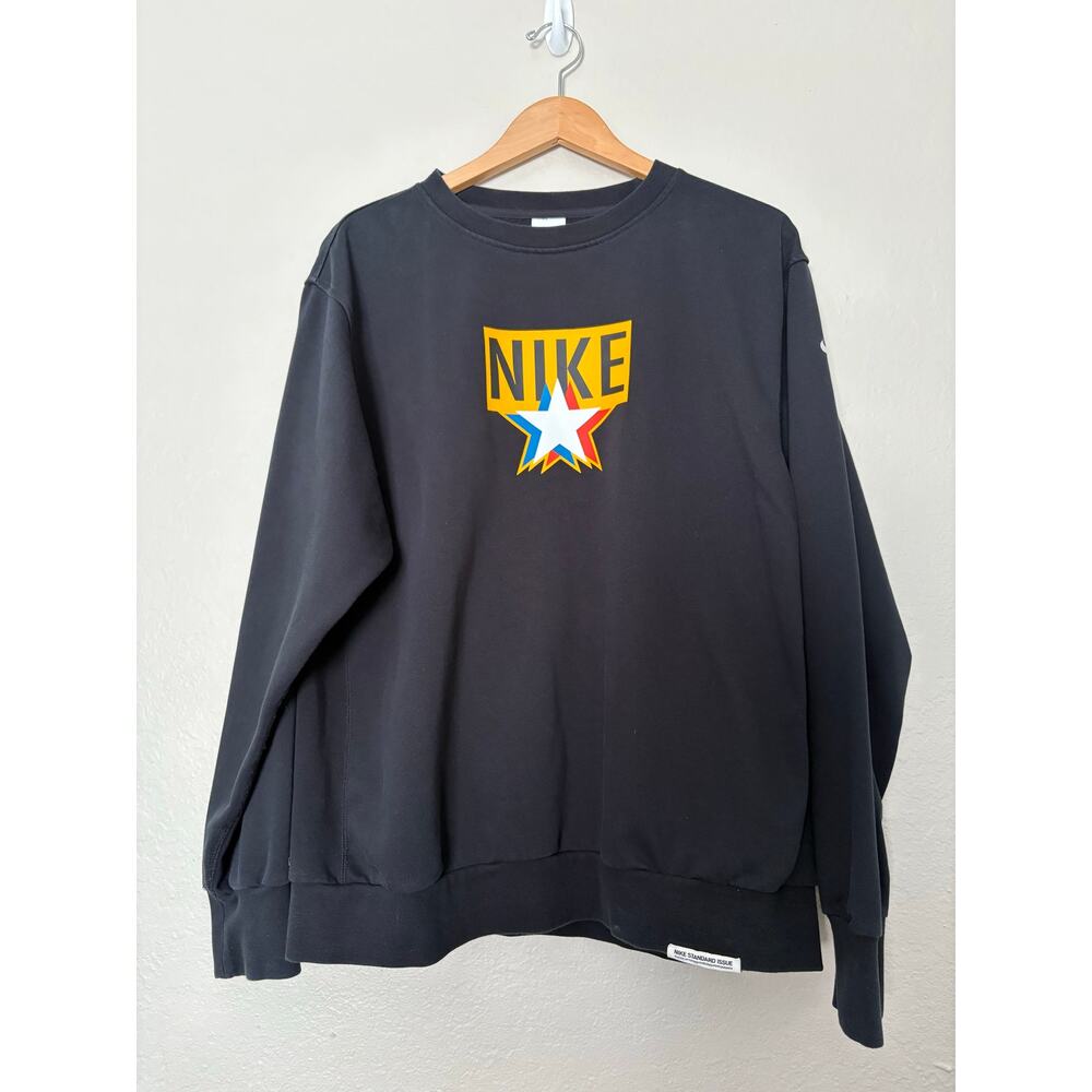 Nike Men’s sweater Nike Size Large Black Swoosh Casual Pullover Sweatshirt.